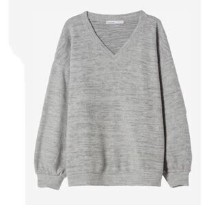 Bershka V-Neck Oversized Sweater Sz. Med light Gray NWT Comfy Oversized Fit